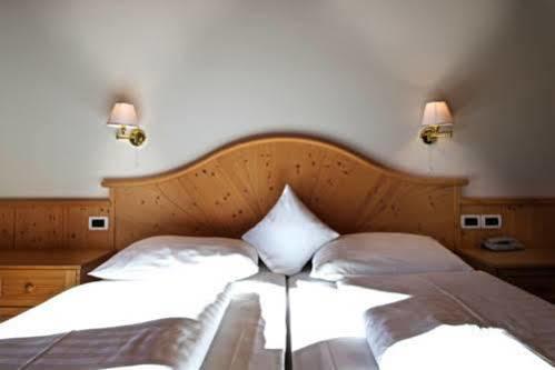 - Ciasa Rue Blanch Hotel 3*